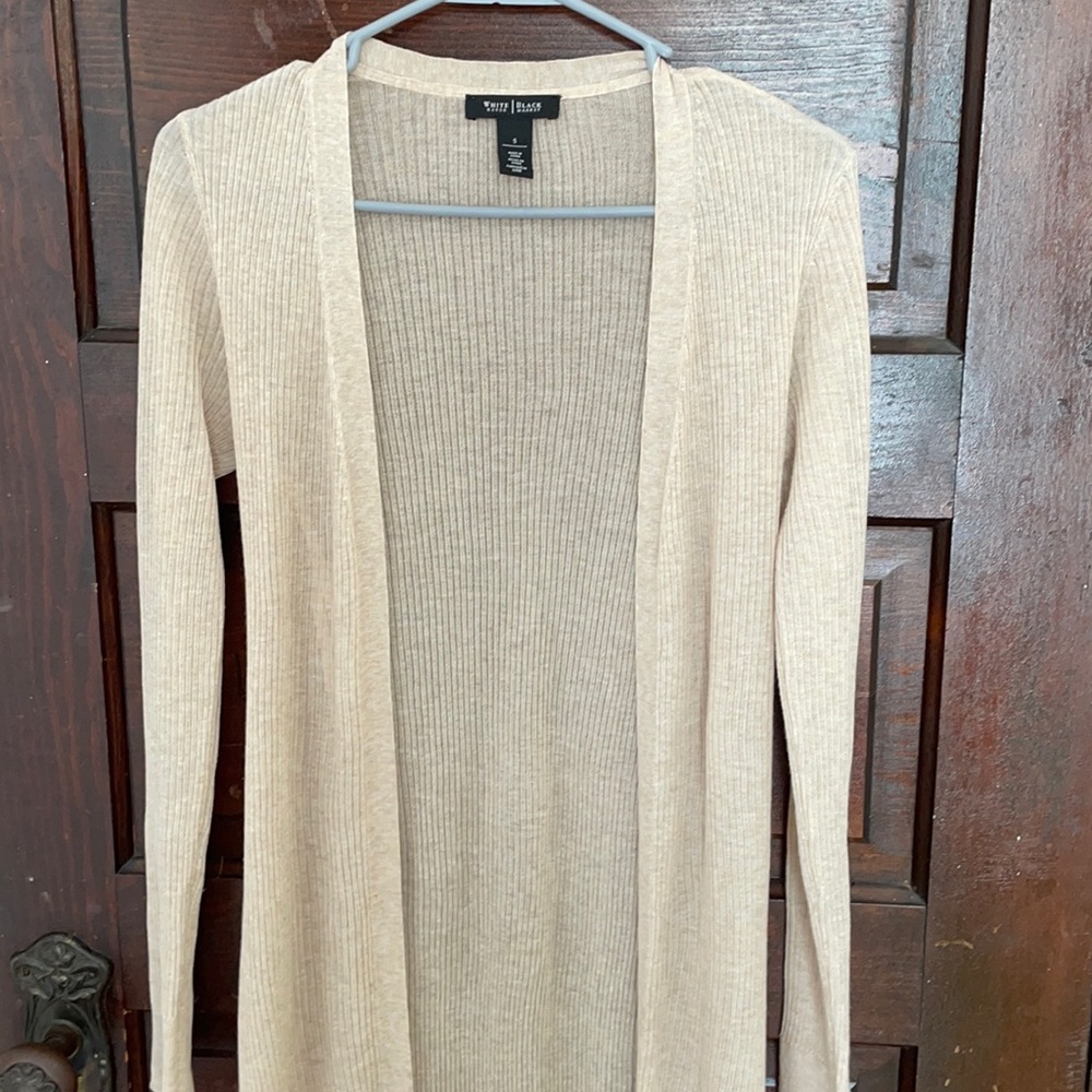Cute White House and black market cardigan